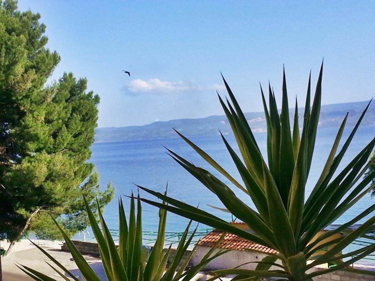 Apartments By The Sea Krilo Jesenice, Omis - 15145 Exterior foto