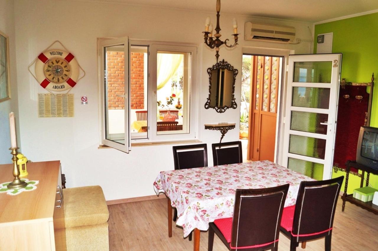 Apartments By The Sea Krilo Jesenice, Omis - 15145 Exterior foto