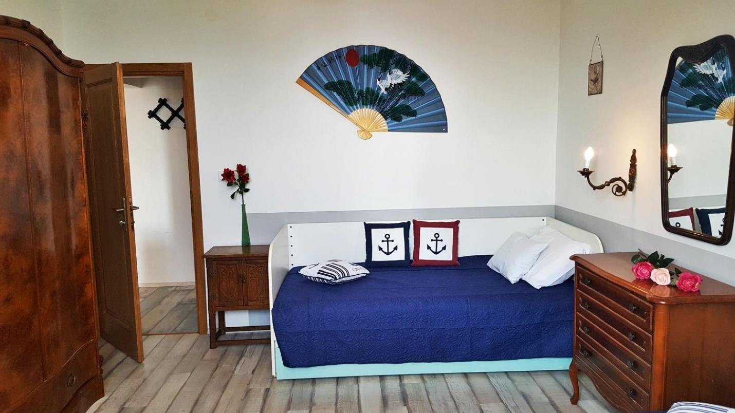 Apartments By The Sea Krilo Jesenice, Omis - 15145 Cameră foto