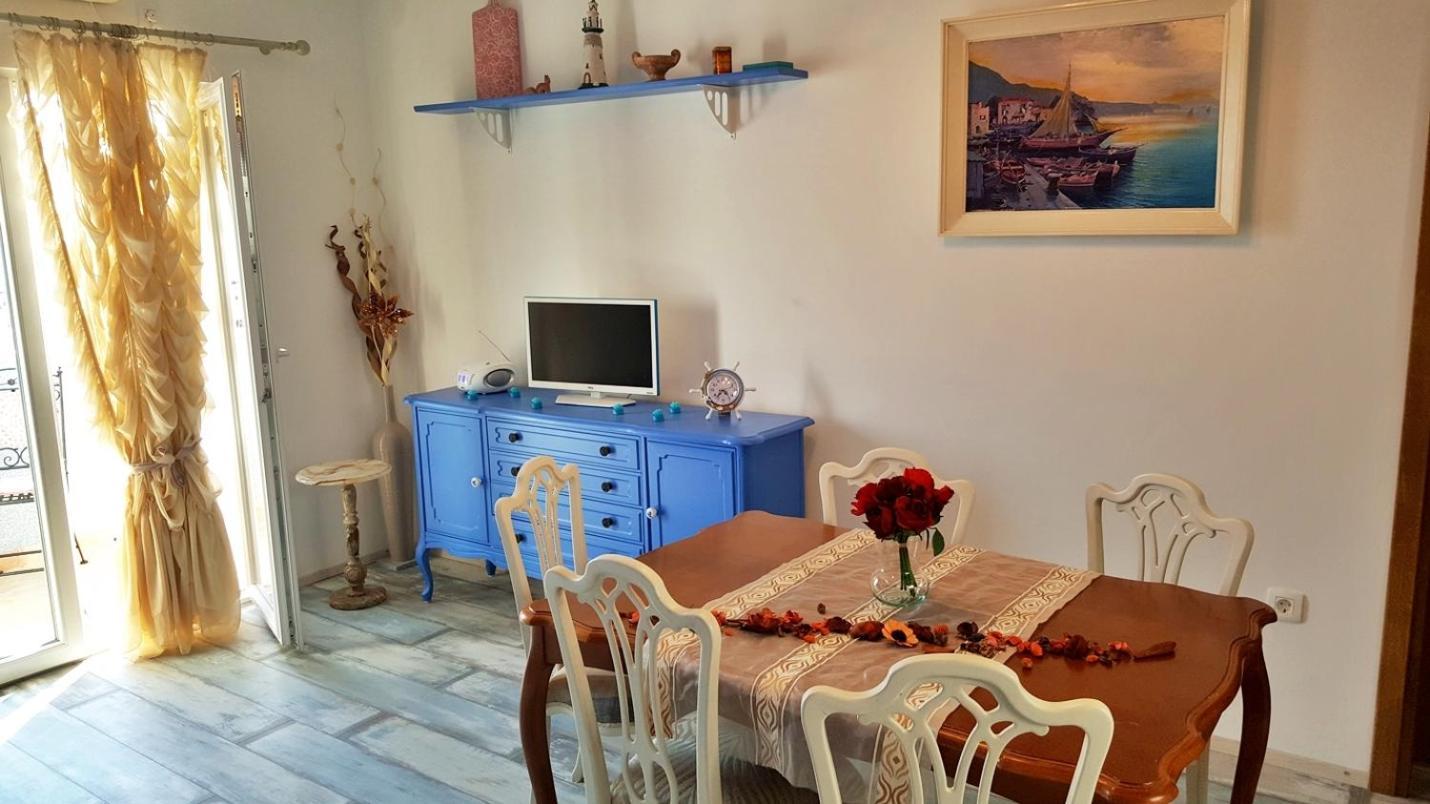Apartments By The Sea Krilo Jesenice, Omis - 15145 Cameră foto